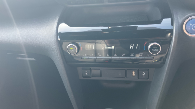 Toyota Yaris Cross 1.5 Hybrid Premiere Edition 5dr CVT Hybrid Estate